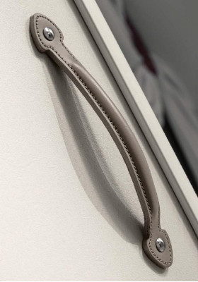 Luxus Kleederschaf mat Schiefdieren Schlofzëmmer Schaf Schief Holz Modern