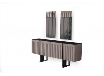 Modern Iesszëmmer Set Besteet aus Anrichte an 2x Spigel Perfekte 3-Deeler.