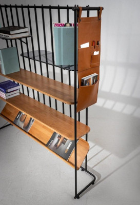Stilvoll Regal fir Bicher Braun Faarf Modern Miwwel fir Wunnzëmmer
