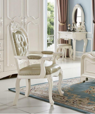 Klassesche beige Chesterfield-Stull am barocke Stil, eenzegaartege Liederstull.