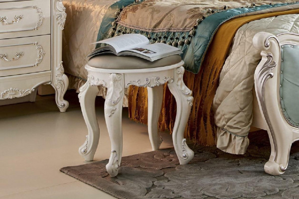 Barock Sëtzstull Hocker Schminktisch Holzhocker Polstersëtz Polster Ottoman