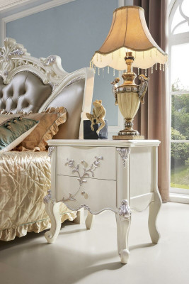 Chesterfield Miwwelen Nuetsdësch 3-Deel Schlofzëmmer Set Bett Barock Massivholz