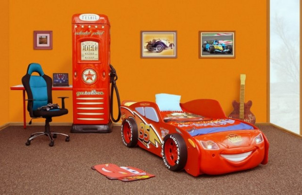 Bett mat Matratz Jugendbett Auto Gefier Sportwon Beliichtung MCQUEEN