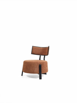 Luxuriéise Designerstull mat komfortabeler Premium-Textilpolsterung