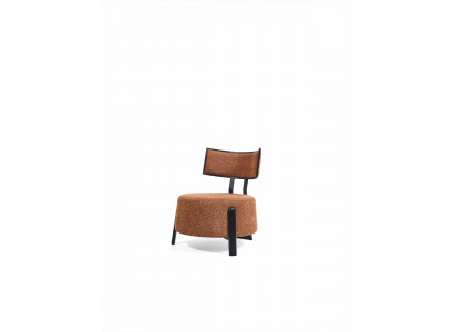 Luxuriéise Designerstull mat komfortabeler Premium-Textilpolsterung