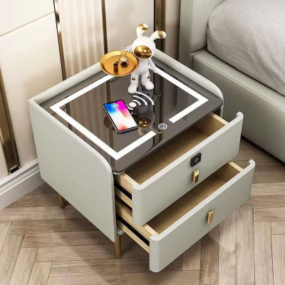 Smart Table intelligent Lade-Schublade an Ärem Schlofzëmmer am Banneraum