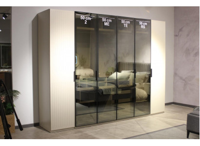 Nei a Modern Schlofzëmmer Héichwäertege Kleederschaf mat Eleganten Design