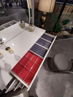 Design Schminktisch mat Spigel Luxus Schlofzëmmer Miwwelen 2tlg. Nei