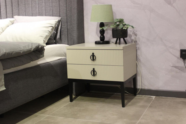Luxuriéist Schlofzëmmer Set Designer Duebelbett Elegantes 2x Nuetsdëscher