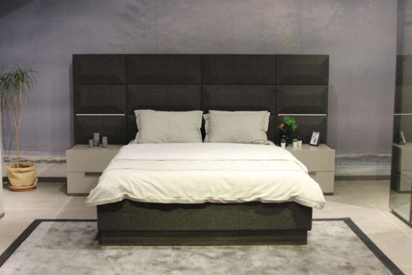 Luxus Schlofzëmmer Set Designer Bett 2x Nuetsdësch Holz Komplett nei 3 Deeler.