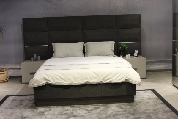Luxus Schlofzëmmer Set Designer Bett 2x Nuetsdësch Holz Komplett nei 3 Deeler.