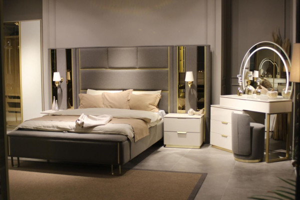 Luxus-Schlofzëmmer-Set Bett + 2x Nuetsdëscher Kommod Kleederschaf Holz Nei