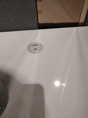 Luxus Schlofzëmmer Set Bett + 2x Nuetsdëscher + Bänk Design Miwwelen 4 Stéck. Nei