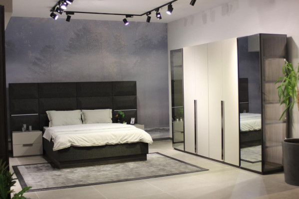 Komplett Schlafzimmer Miwwel Set Bett 2x Nuetsdësch Schminktisch Spigel 8tlg Nei