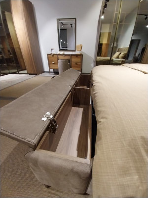 Schlofkummer Luxus Bett Duebel Design elegant modern Bett nei Hotel