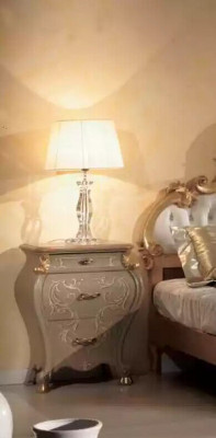 Komplett Schlofzëmmer Set Bett Nuetsdëscher Kommode Spigel Set 5-Deeler