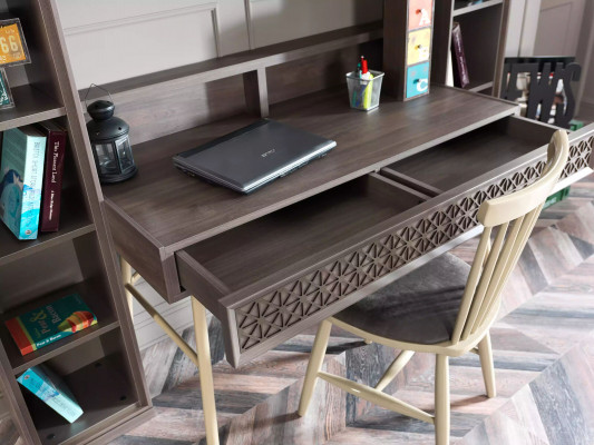 Schreifdësch Bicherregal Computerdësch Regal Gro Holz Kanner Set 2tlg