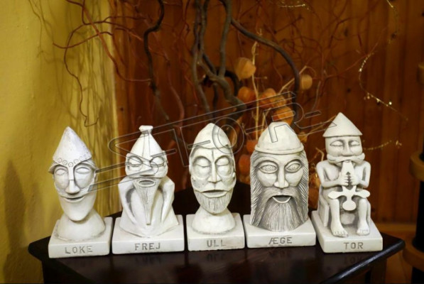 Loke Designer Figur Statu Statuen Figuren Skulptur Skulpturen