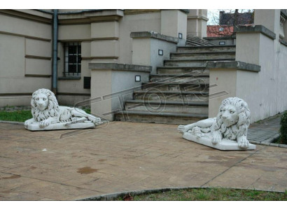 Léiwen, deen läitend Statufigur Gaart Terrassendekoratioun Wäiss Natur Skulptur