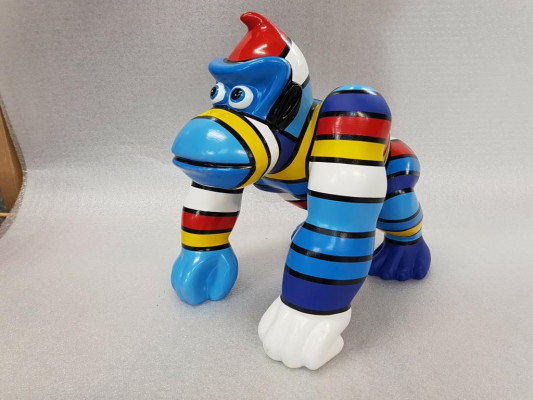 Nei modern Designerfigur: Dekorativ Gorilla-Statu fir de Gaart