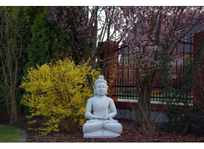 Buddha Skulptur an Steenoptik. Dekorativ Grouss Skulptur fir Gaart Figur