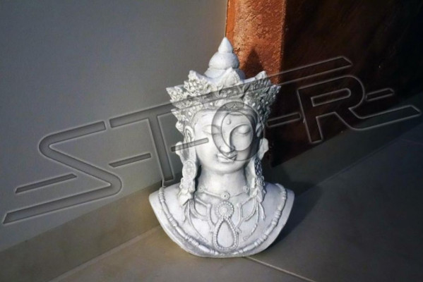 Buddha Statu Statuen Skulpturen Figur Dekoratioun Sëlwer Gaart Terrasse