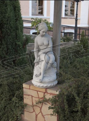 Dammenfigur Statu Figurë Statuen Skulptur Skulpturen Gaart
