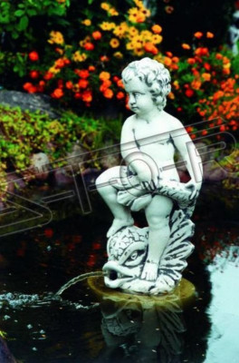 Fontaine Figur Statue Antik Figuren Statuen Skulptur Skulpturen Gaart