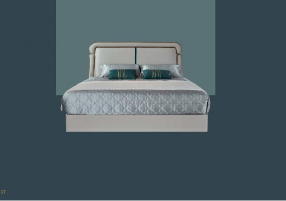 Bett 2x Nuetsdësch Beige Schlofkummer Modern Design Miwwelen Holz Luxus