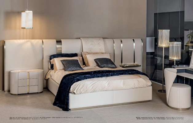 Schlofzimmer Bett Nuetsdësch mat Schief Miwwele Italienesch Ariichtung 3-Deel-Set