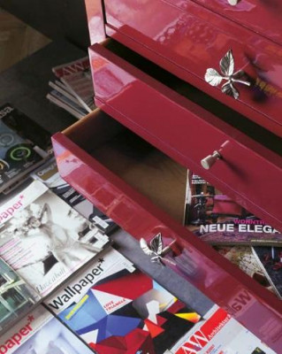 Kommoden héichschaf Sideboard Schief Miwwelen Massiv Italienesch Ariichtung