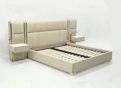 Beiges Schlofzëmmer Duebelbett mat groussem Kappdeel Designer Holz Better