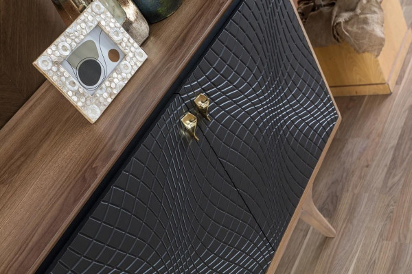 Exklusivt Iesszëmmer Set besteet aus 3 Deeler: Modern Sideboard an 2x Spigel.