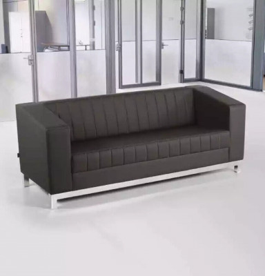 Modern schwaarze Couch drësëtzegen Polstercouch Aarbechtszëmmer Miwwelen Luxus