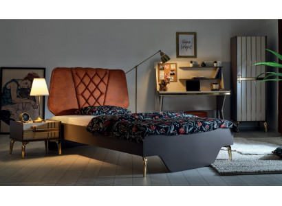 Luxuriéis modern Schlofzëmmermiwwel Set Bett Nuetsdësch Schreifdësch nei