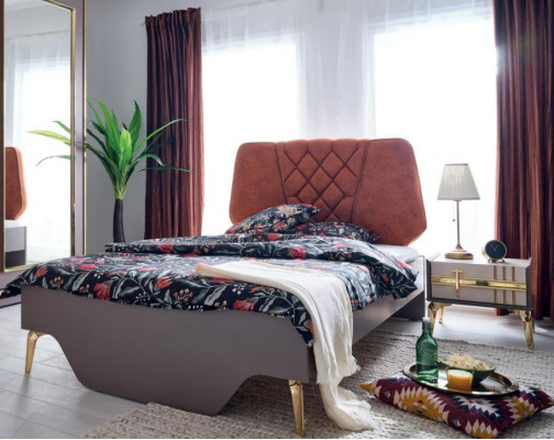 Luxuriéis modern Schlofzëmmermiwwel Set Bett Nuetsdësch Schreifdësch nei