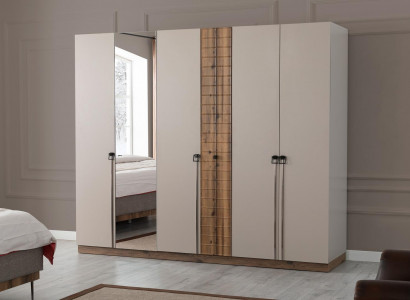 Beige Schlofkummer Kleederschaf Designer Schranken Luxus Holzschranken