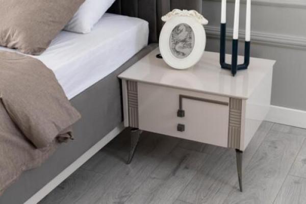 Beige Nuetsdësch Schlofzimmer Holzmobiliar Holzkonsole Luxus Nuetsdëscher