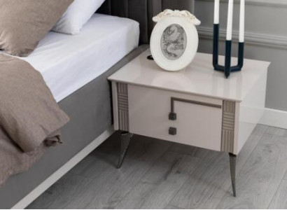 Beige Nuetsdësch Schlofzimmer Holzmobiliar Holzkonsole Luxus Nuetsdëscher
