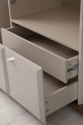 Beige exklusiv Schlofkummer Garnitur, Duebelbett, Nuetskonsolen, Schaf.