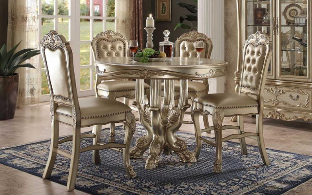 Klassesche ronnen Gold-Iessdësch Esstisch Sall Chesterfield x4 Still 5tlg. Set