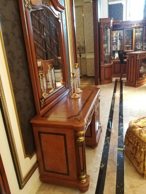 Luxusklass Barock Rokoko Schminktisch Spigel Hocker Kommode Konsolendësch