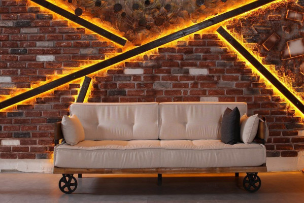 Dreiplaz Sofa aus der Grënnerzäit Couch Loft Design Sëtzpolster Beige Stoff Textil