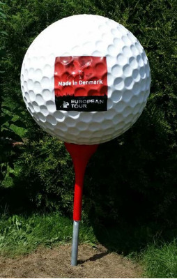 Designer Figuren Modern Dekoratiounen Gaart Deko Figuren Golfball Skulptur