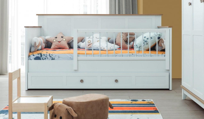 Kandebettchen Kanderaumher Tittelchen Krëpp Wäiss Holz Bett Modern