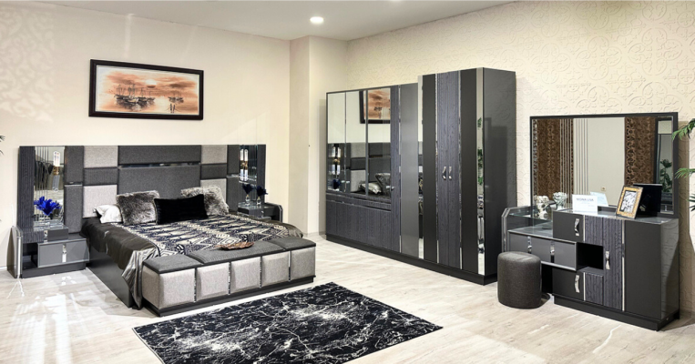 Luxus Gro Komplett-Schlofzëmmer Duebelbett 2x Nuetsdëscher Kleederschaf