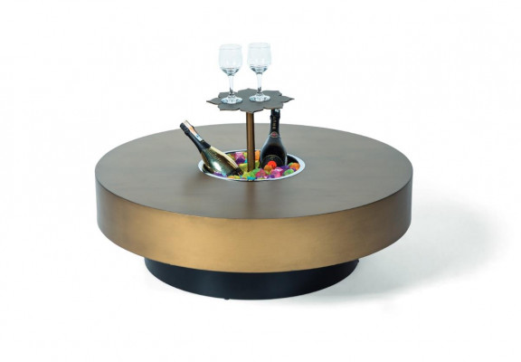 Couchtisch Design modern gëllen Faarf Miwwelen Elegante Wunnzëmmer