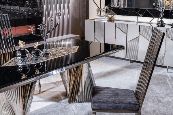 Iesszëmmer Set Iessdësch 4x Still a Kommode mat Spigel Miwwelen Nei