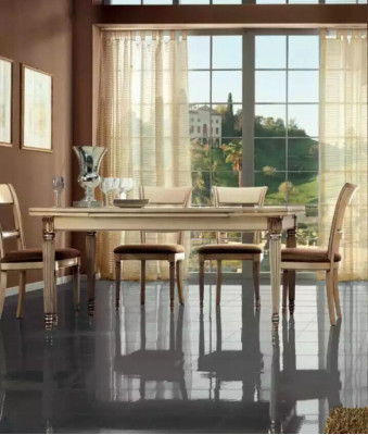 Italienesche Stil Iessdësch 4x Still Holz Dësch Iessset Design 5 Deeler