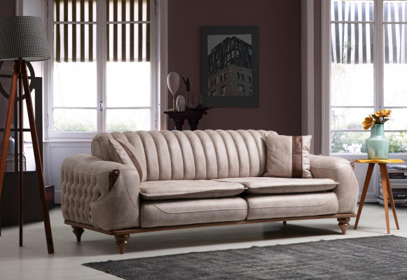Beige dräisëtzege Chesterfield Couch Gepolsterten Miwwelen Textil Couchen Stoft.